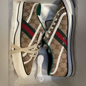 GUCCI Sneakers